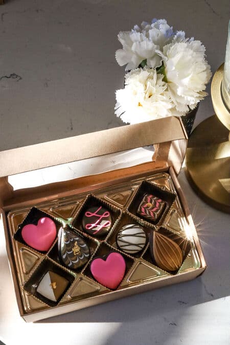 Noda Brewing Company : Box of Chocolate Cookie Decorating