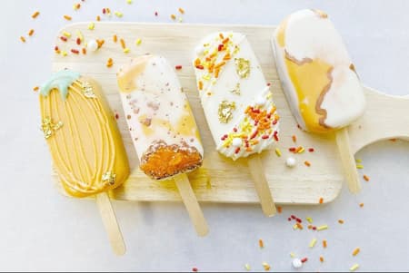 Divine Barrel Brewing: Cakesicle Decorating