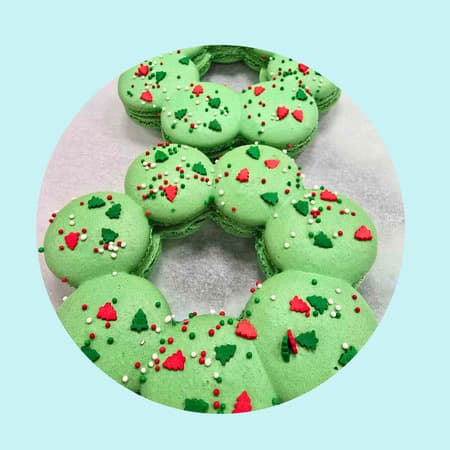 Christmas Wreath French Macaron
